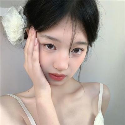 带着魔术盒的男人